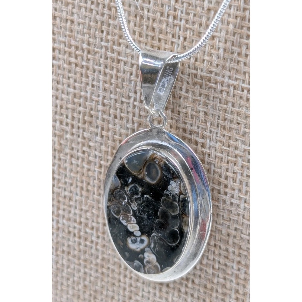 925 Sterling Silver Fossil Stone‎ Pendant Necklace Black White Oval Cabochon